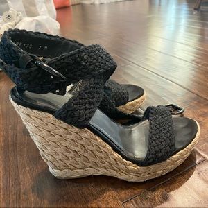 Stuart Weitzman Wedge, size 7